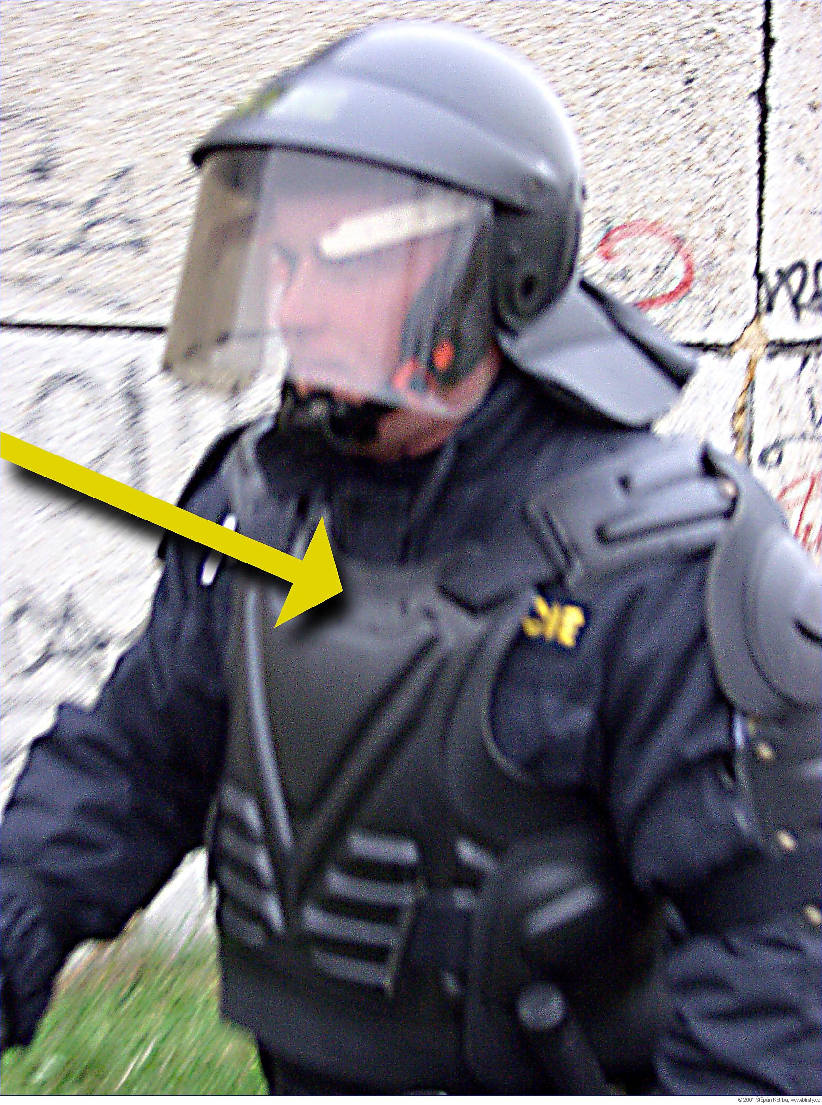 Policista se zakrytým číslem